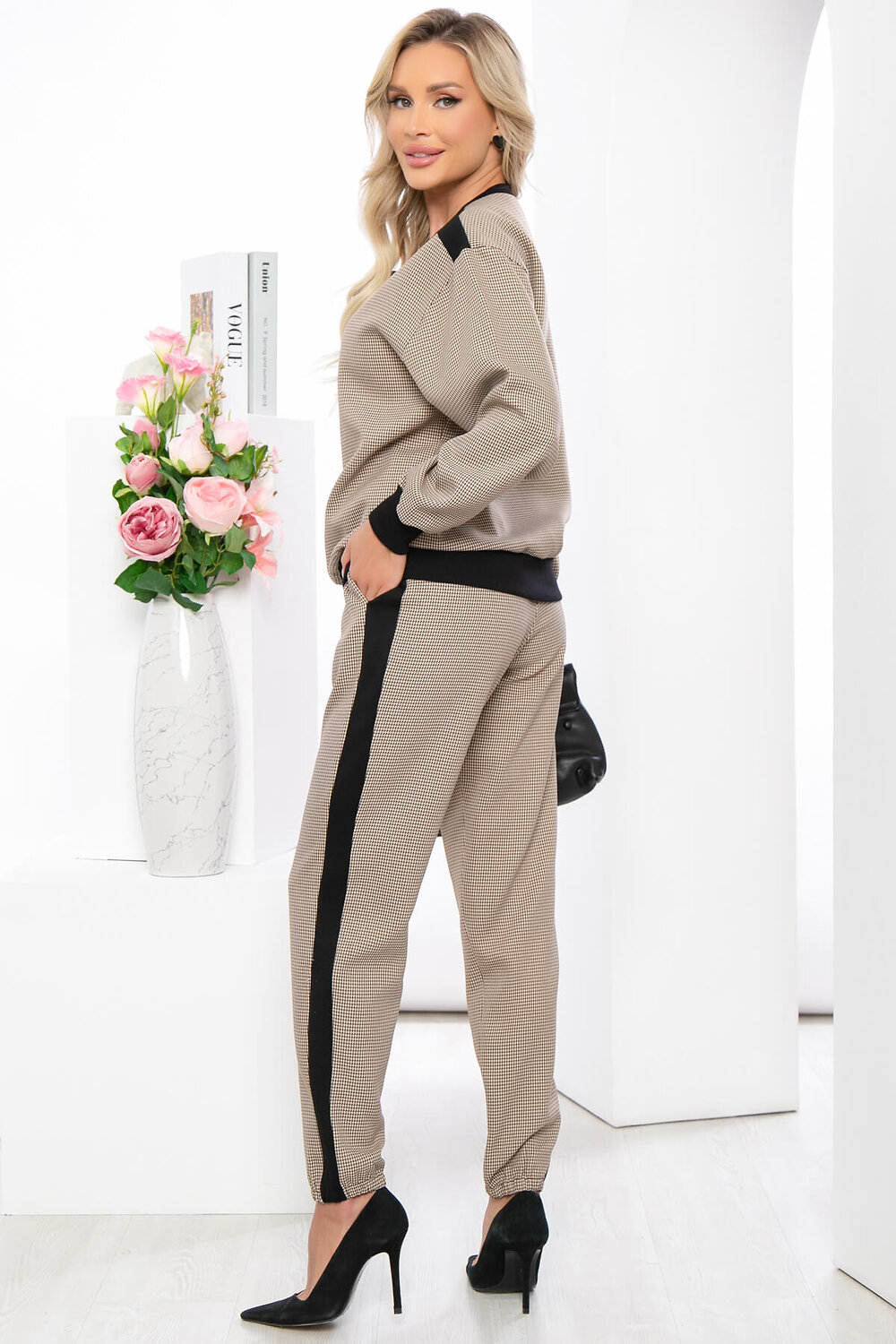 LT Collection Костюм 281729 К5232 бежевый, коричневый, чёрный