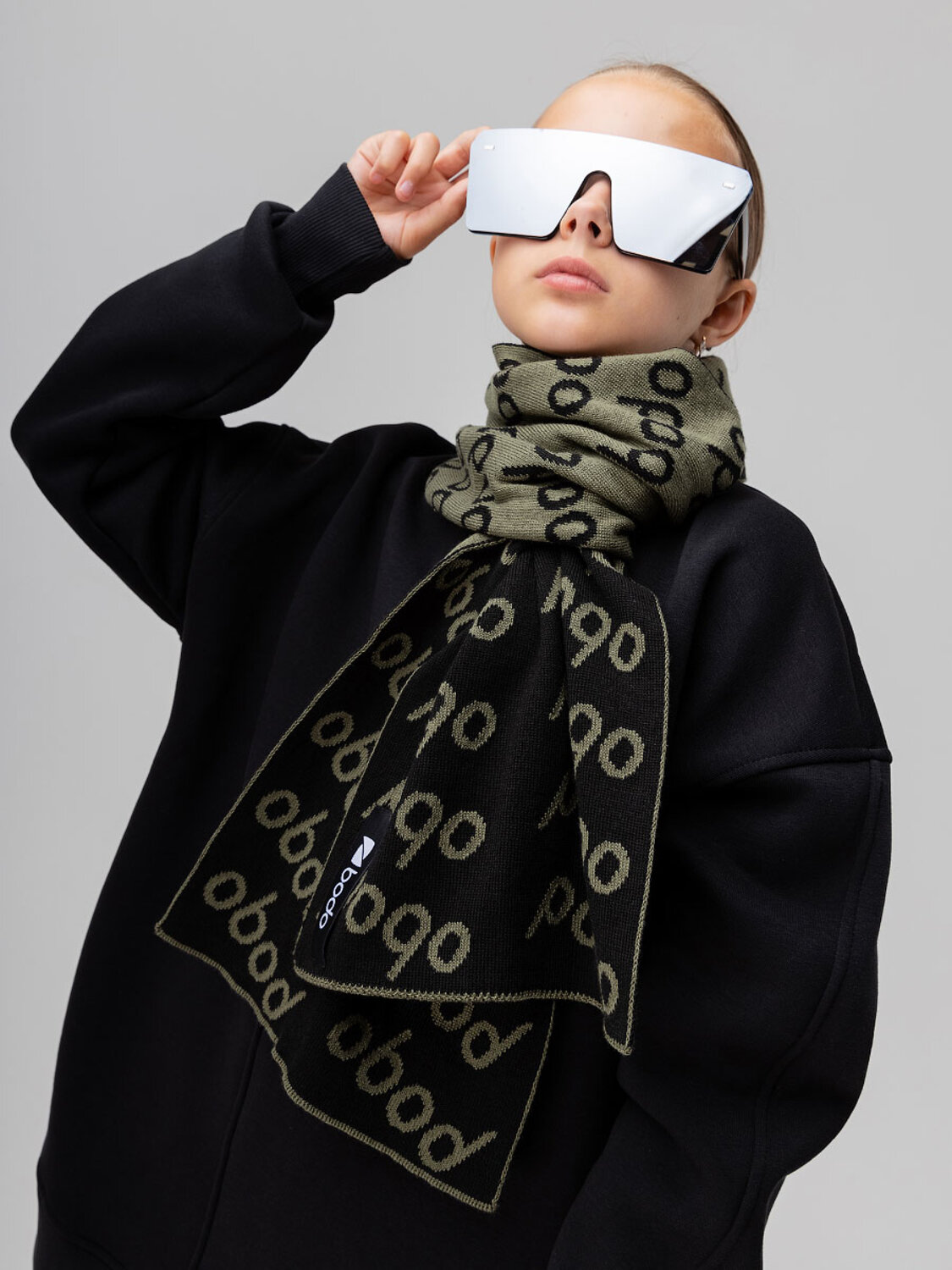 Bodo Шарф 316348 12-129 хаки (черный)