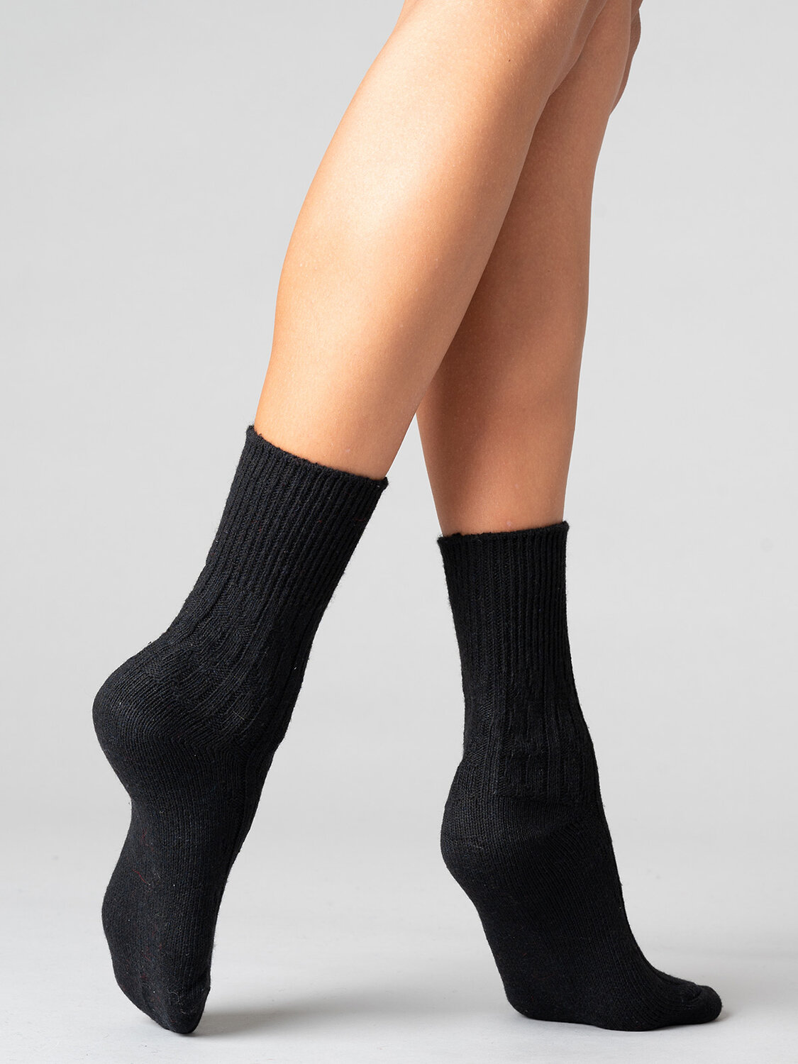 JS Giulia Носки 318455 WS3 THERMO 2302 nero
