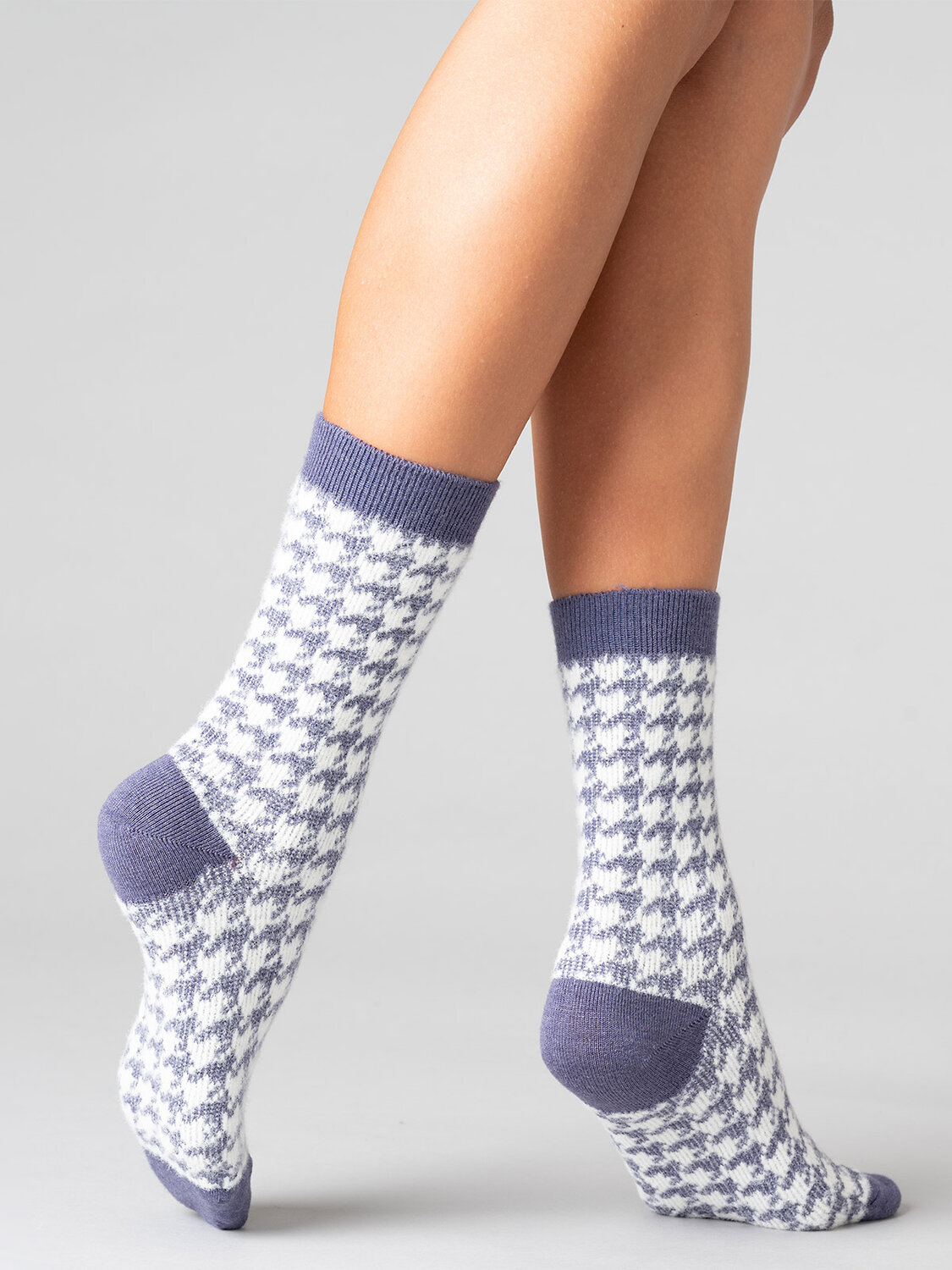 JS Giulia Носки 318470 WS3 WOOL 2301 viola