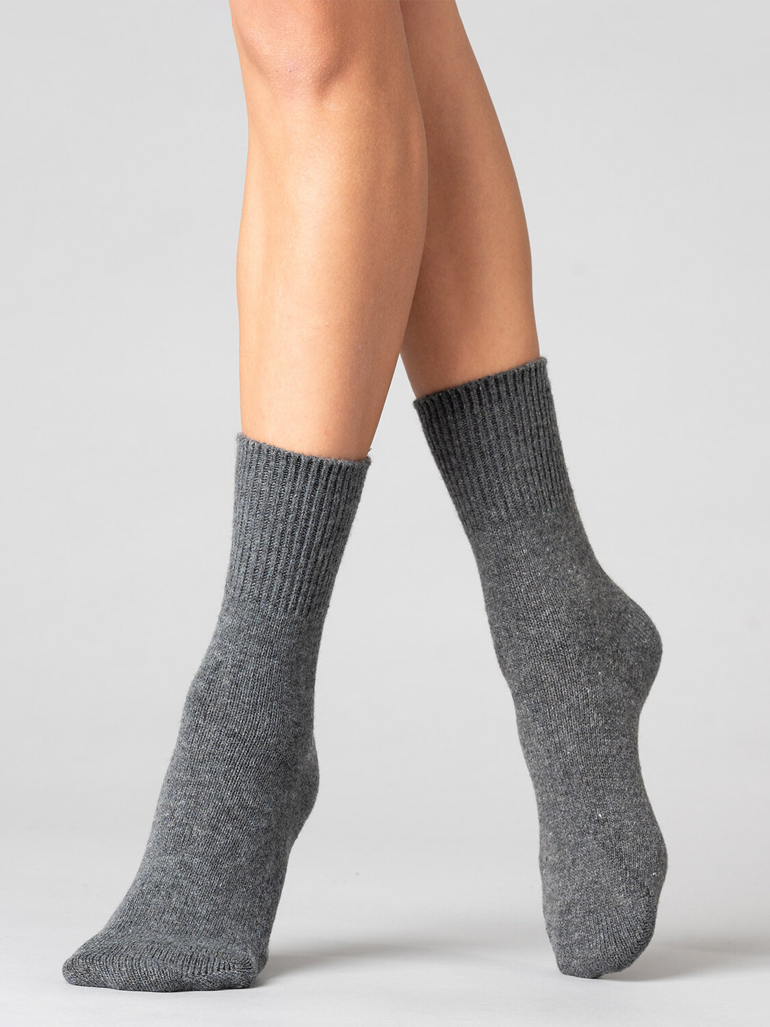 JS Giulia Носки 319015 WS3 THERMO 2301 grey