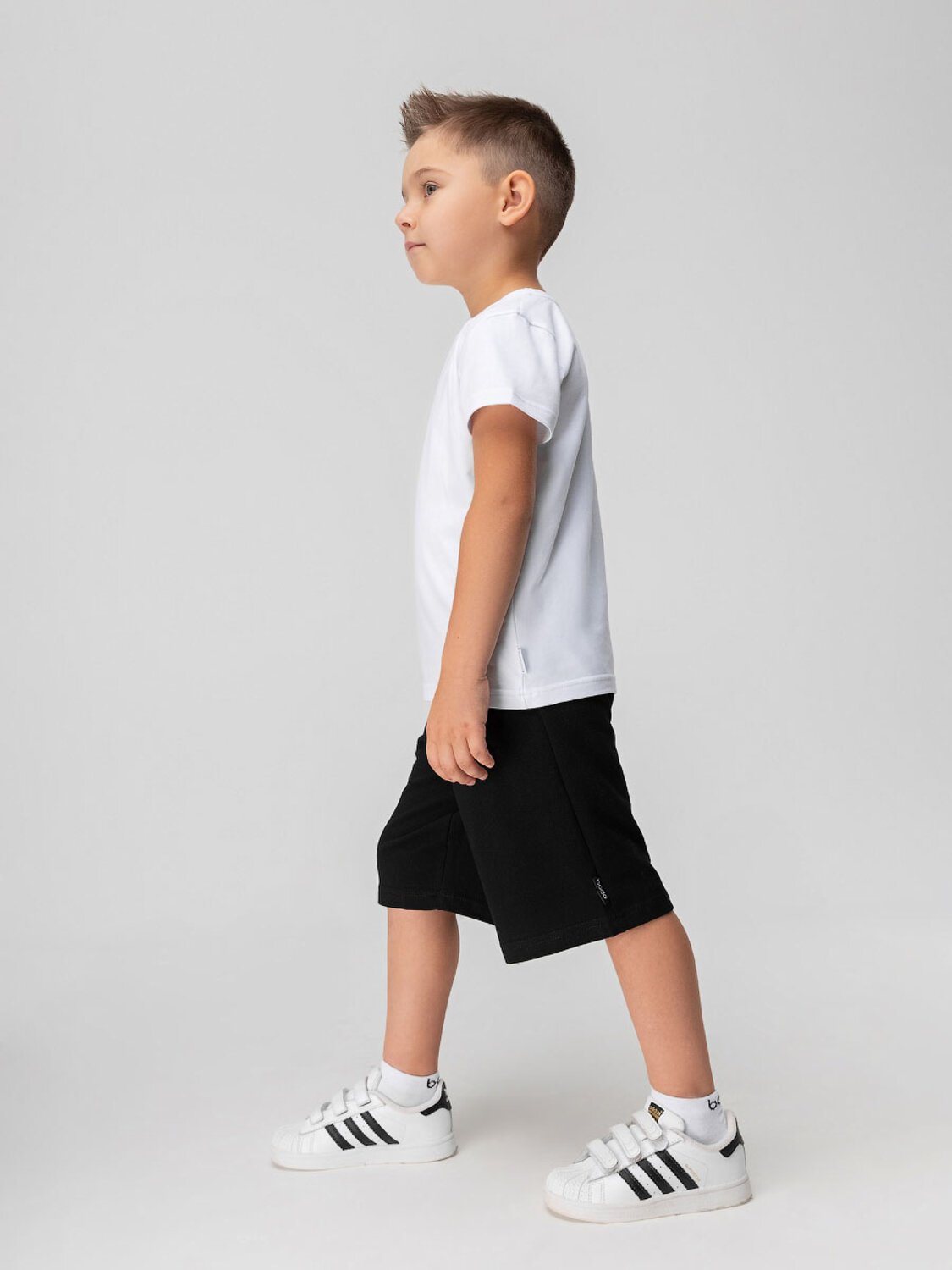 Bodo Костюм 333215 11-357U черный (белый)