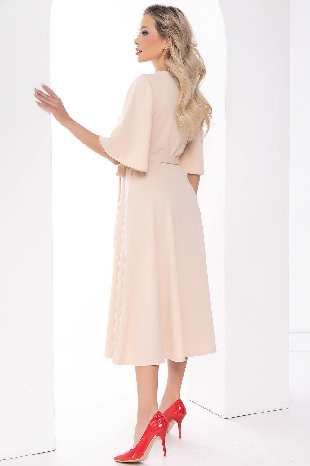 LT Collection Платье 334771 П8009 молочный