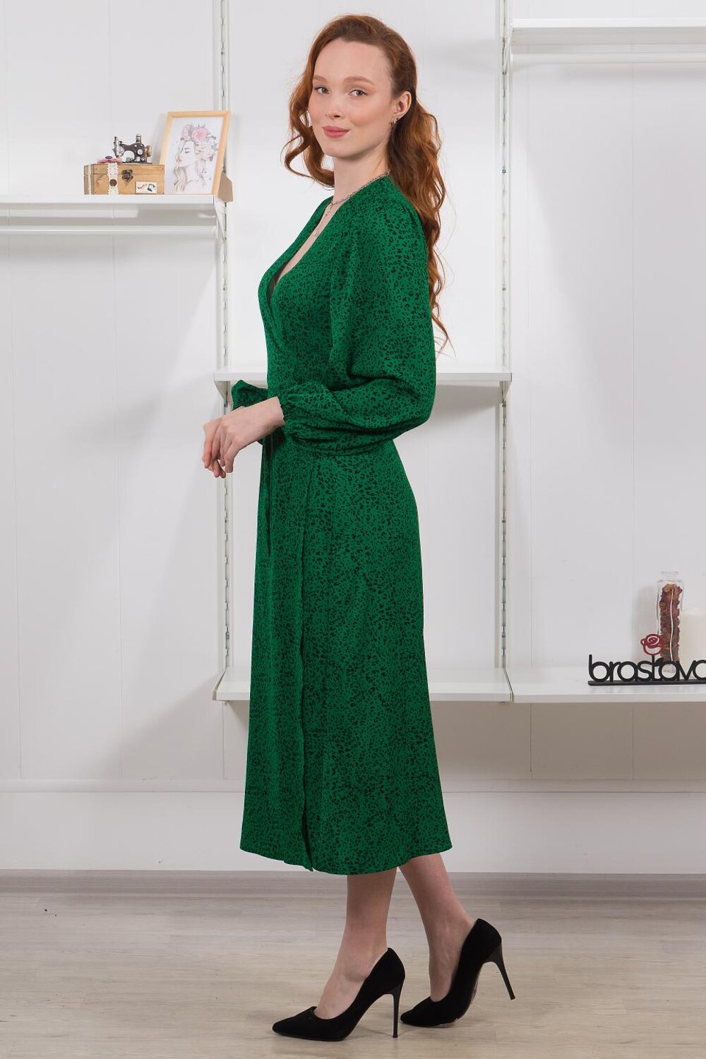 Braslava Платье 335925 4886 зелёный чёрный с рисунком