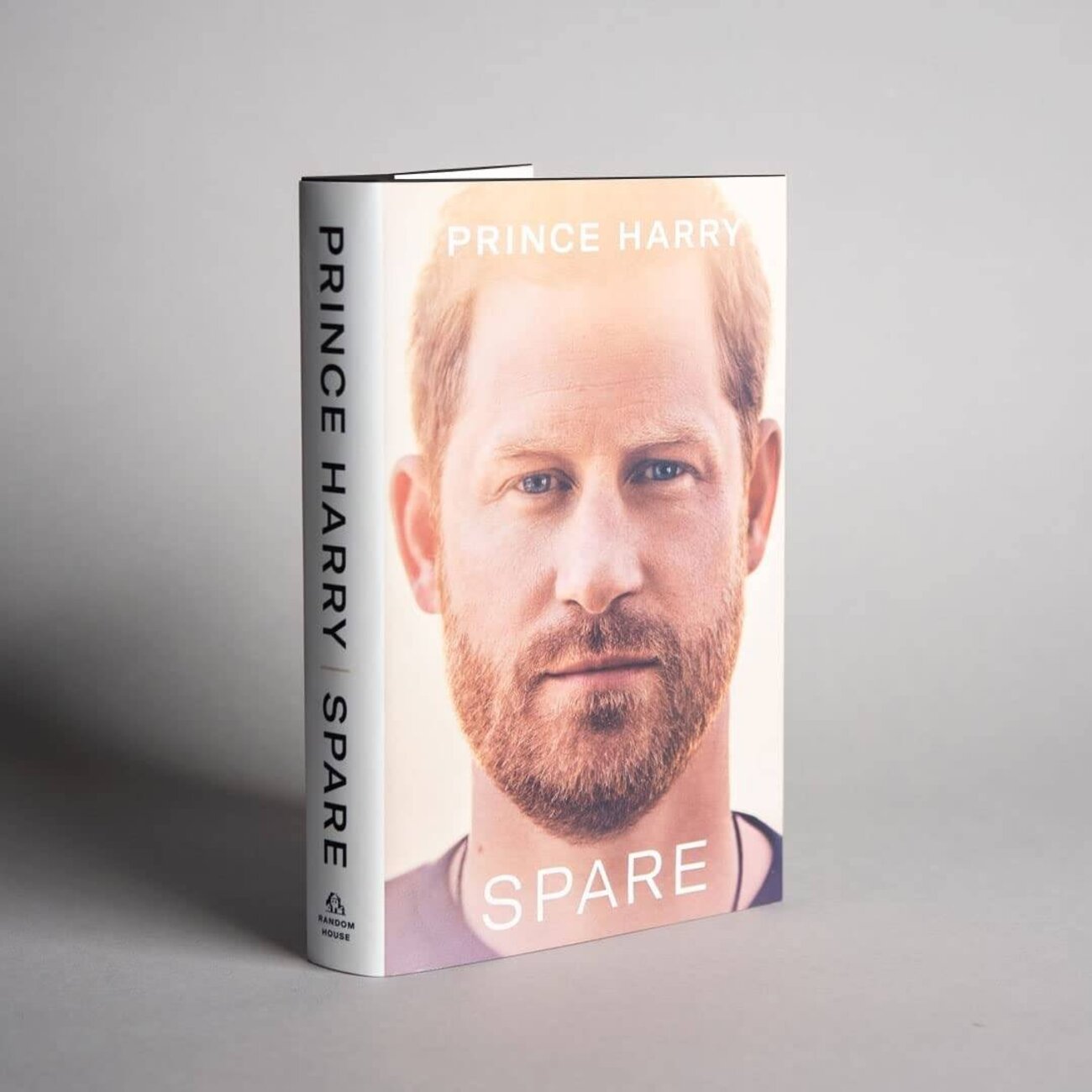 Эксмо Prince Harry "Spare (by Prince Harry The Duke of Sussex) Запасной (Принц Гарри, герцог Сассекский)" 455444 978-0-85-750479-1