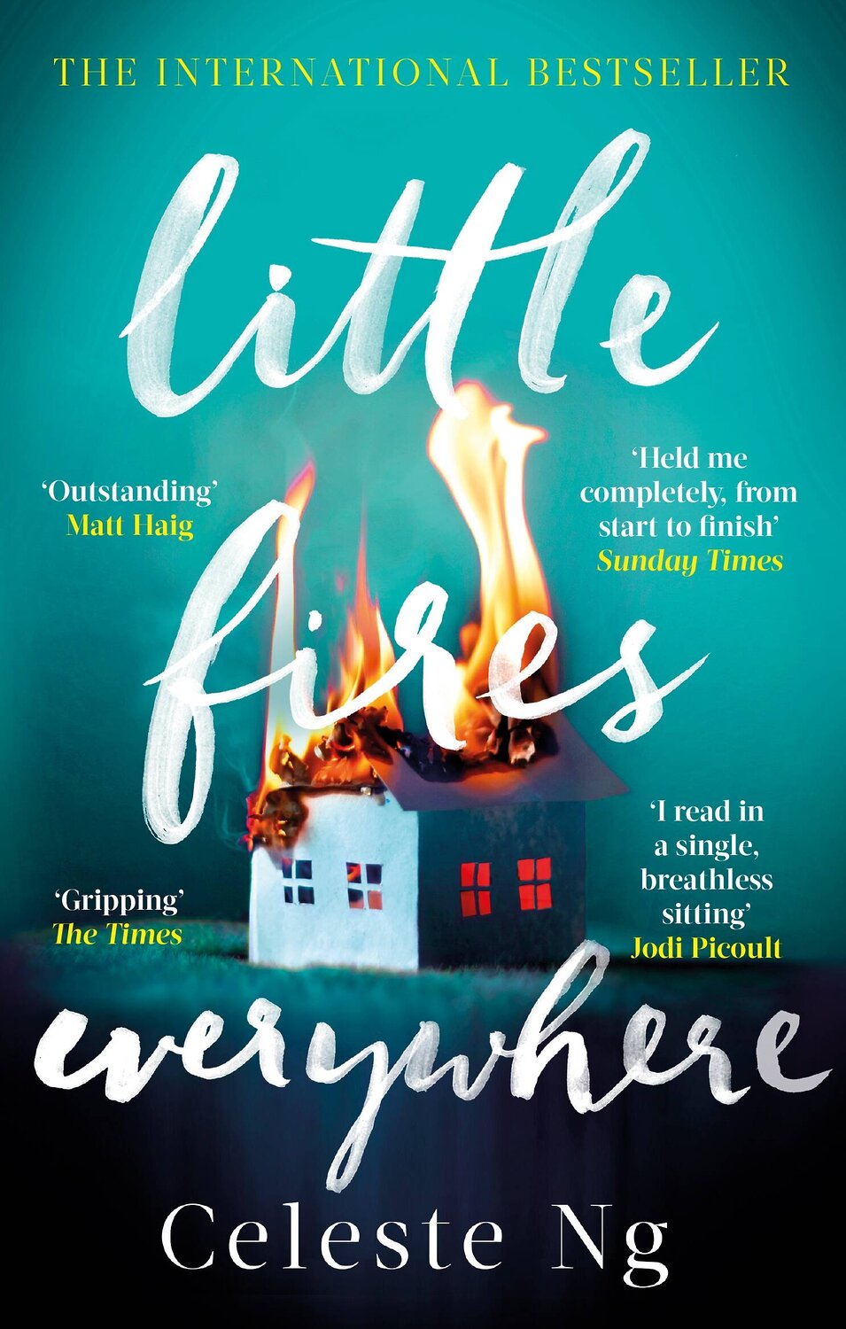 Эксмо Celeste Ng "Little Fires Everywhere (Celeste Ng) И повсюду тлеют пожары (Селеста Инг) /Книги на английском языке" 491221 978-0-34-914292-0