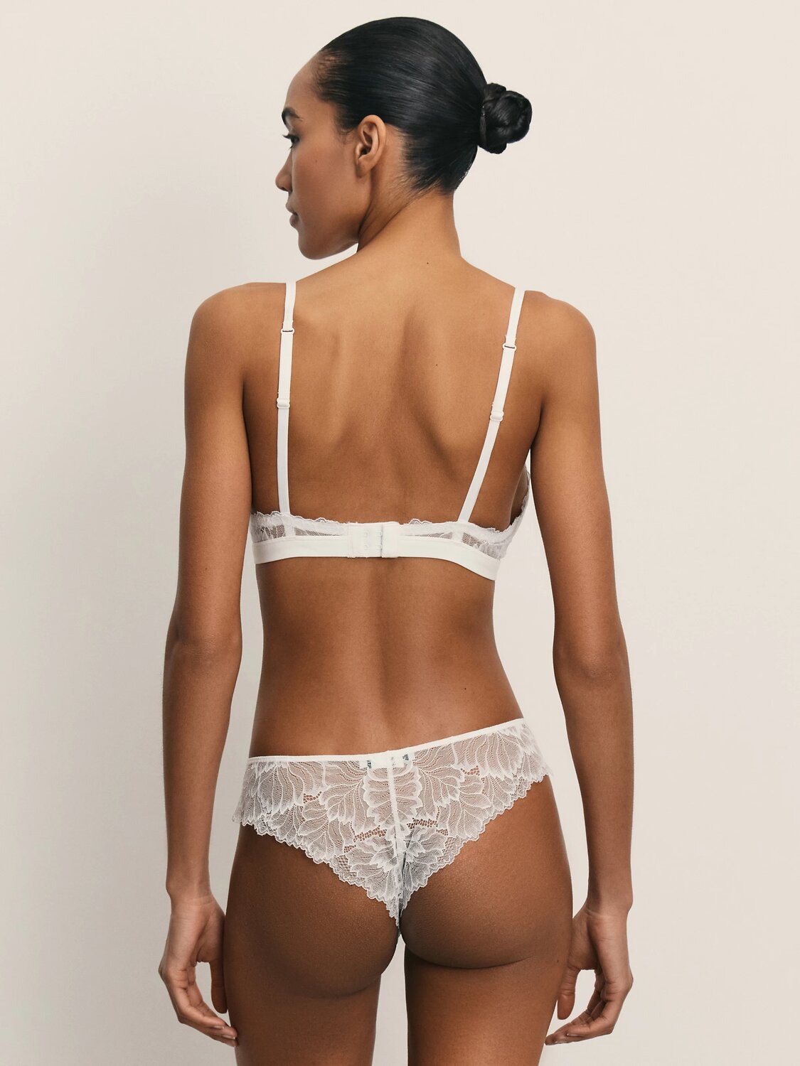 ZARINA Бюстгальтер 524476 LACE1 ваниль