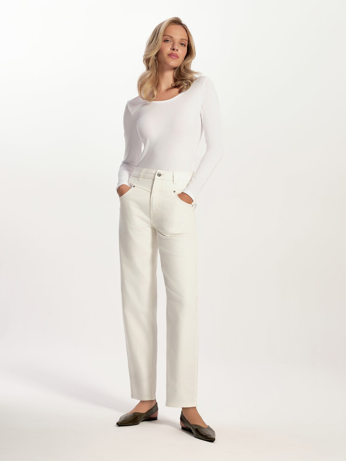 Conte elegant Джинсы 535301 CON-726 off white
