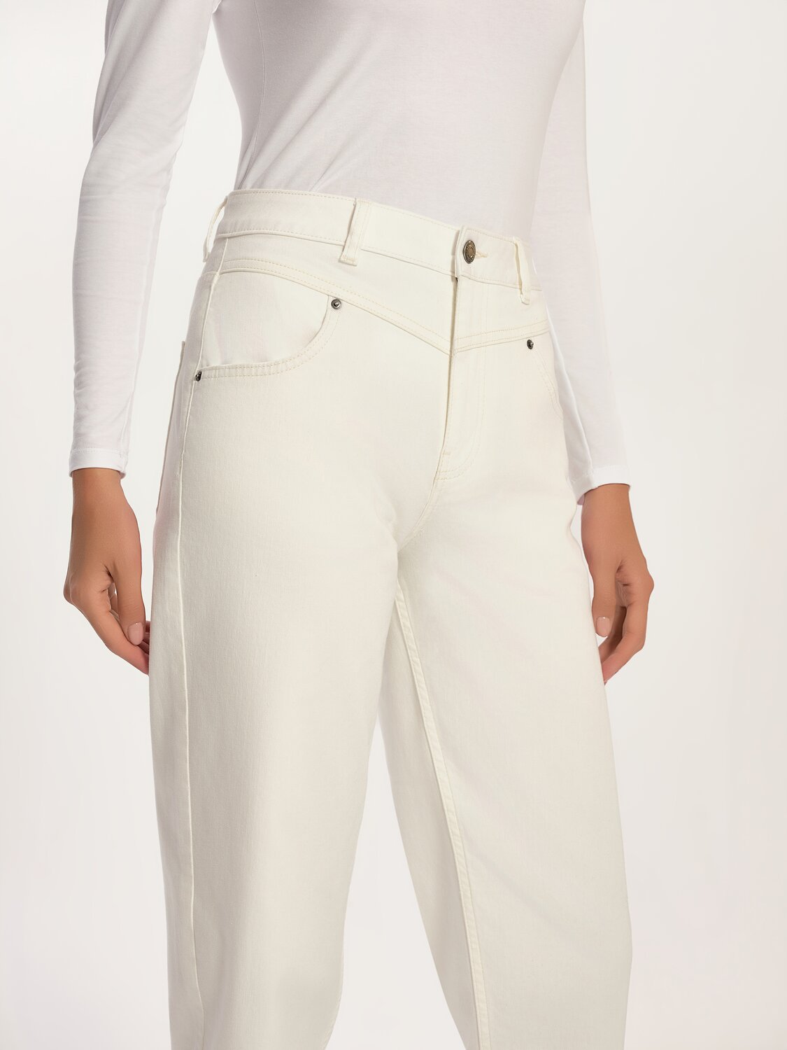 Conte elegant Джинсы 535301 CON-726 off white