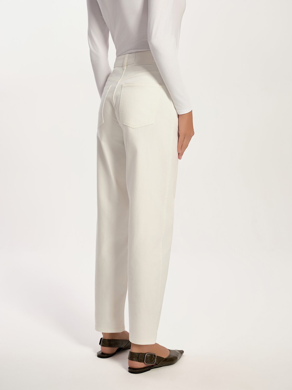 Conte elegant Джинсы 535301 CON-726 off white