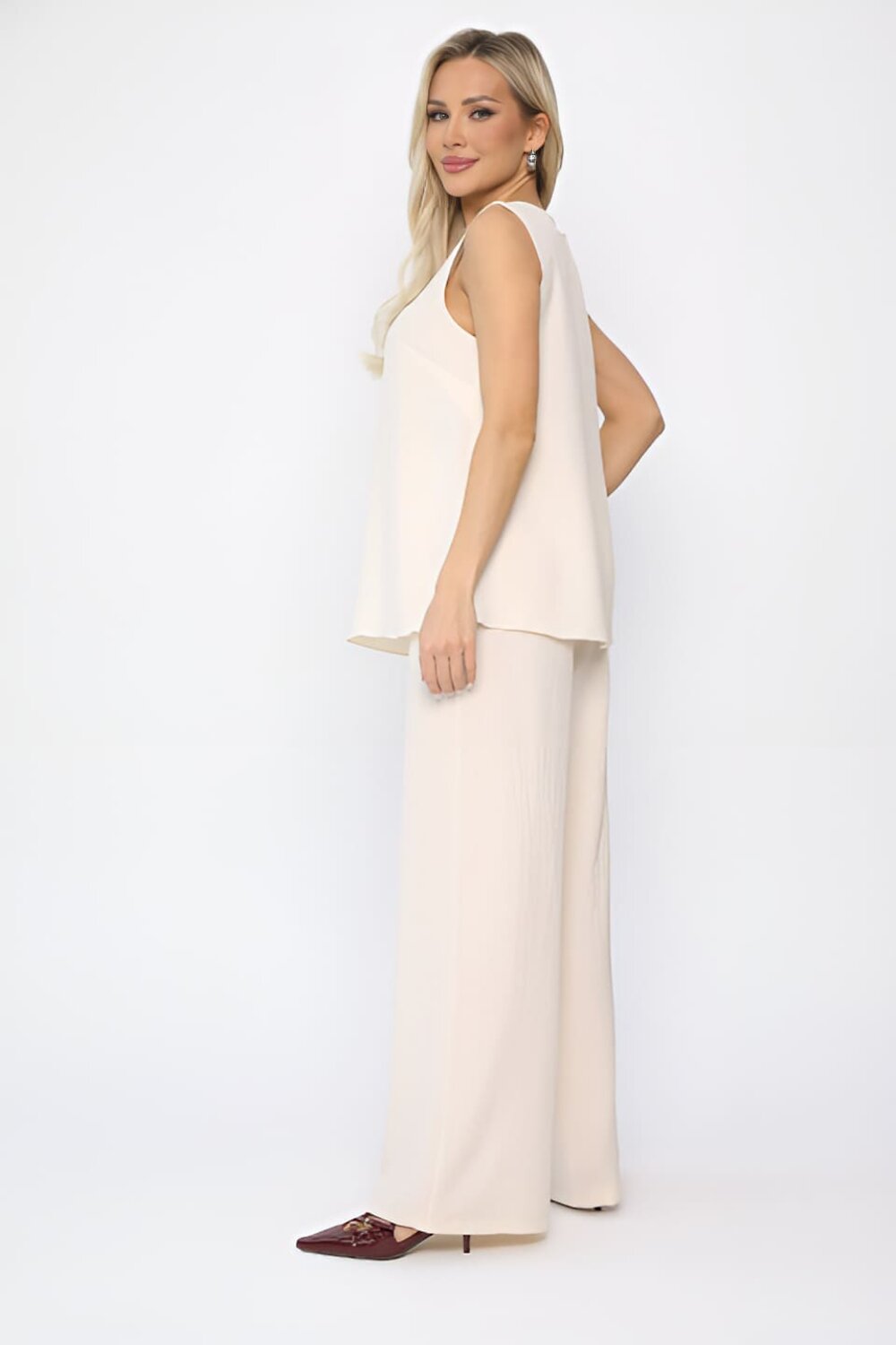 LT Collection Костюм 541898 К13731-12М молочный