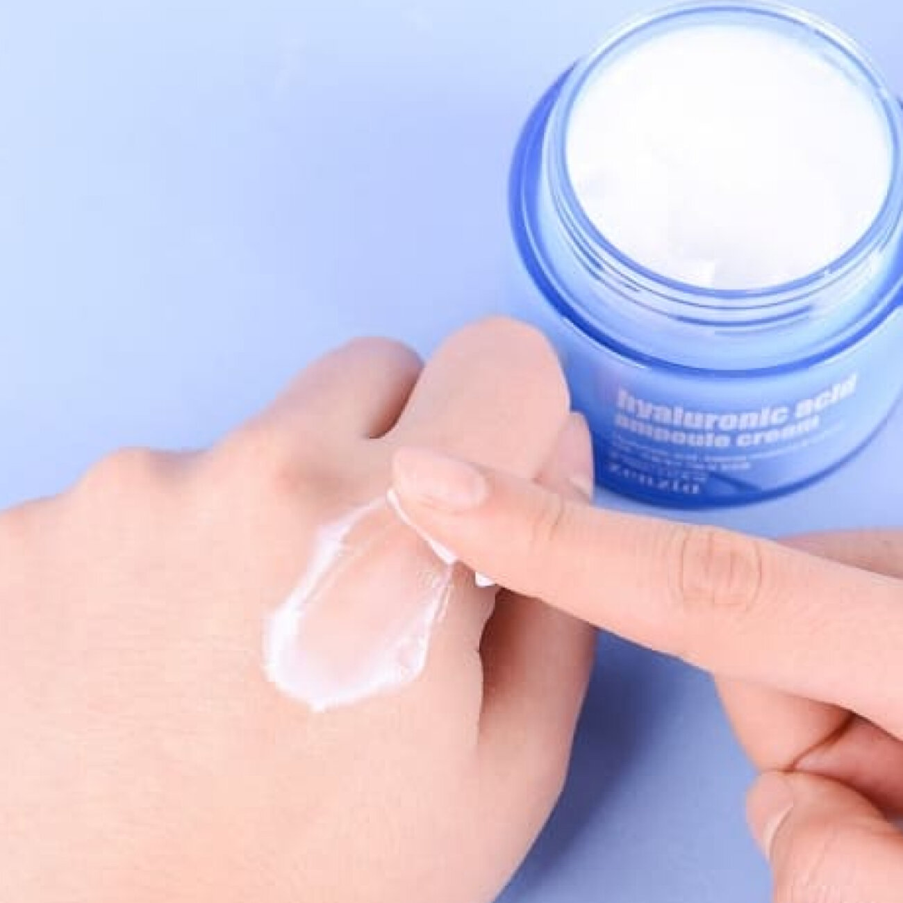 Jigott Крем для лица увлажняющий с гиалуроновой кислотой / Zenzia Hyaluronic Acid Ampoule Cream, 70 мл 548102 15624