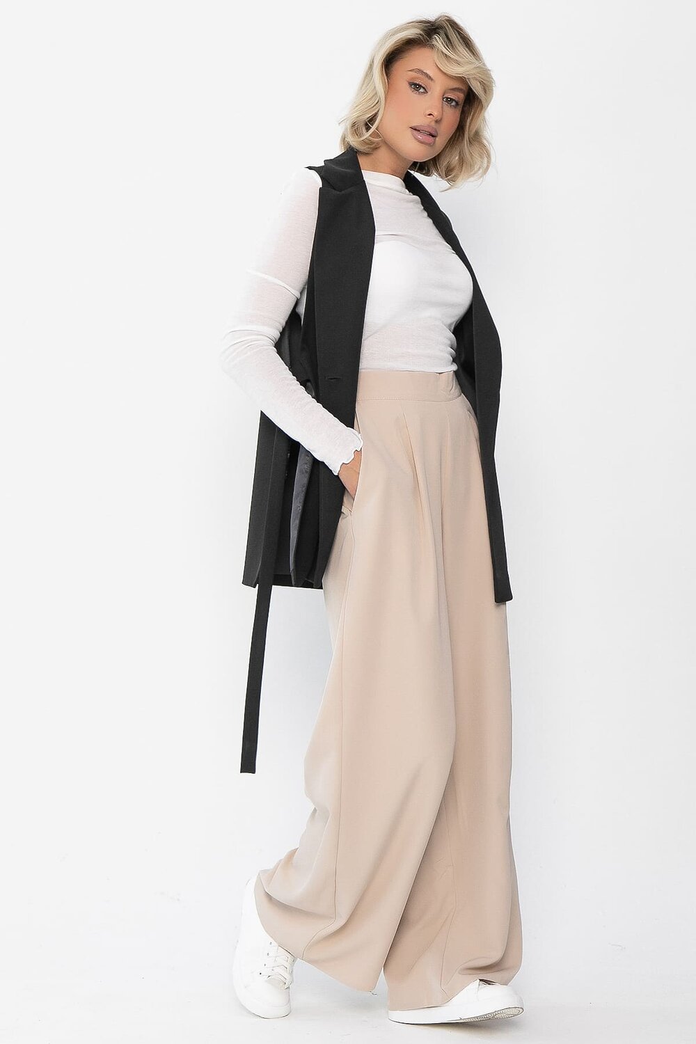 LT Collection Жилет 548785 Б14060-24М черный