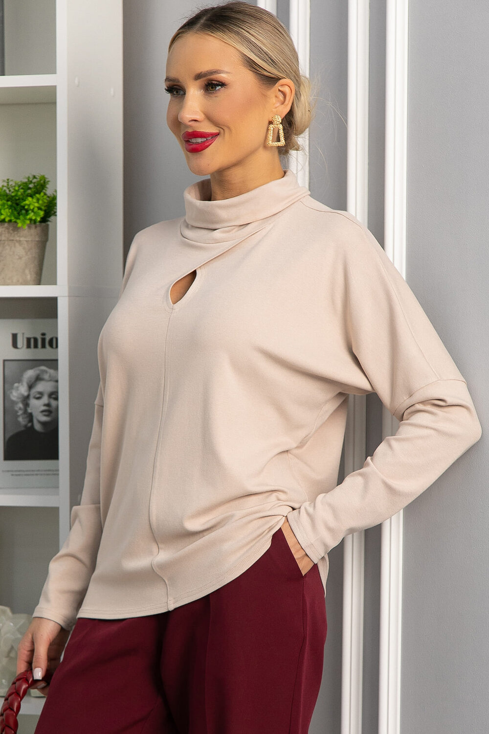 LT Collection Джемпер 555981 Б14243-1М бежевый