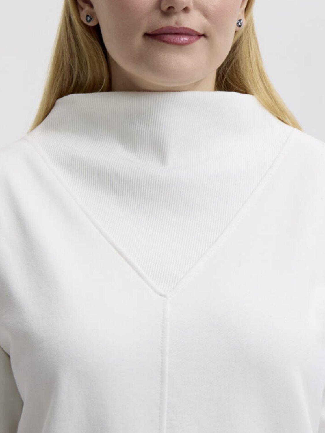 AandOstudio Свитшот 567882 Д30009Д белый