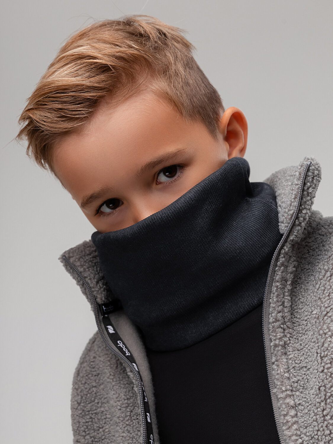 Bodo Шарф 568269 12-134M графит (черный)