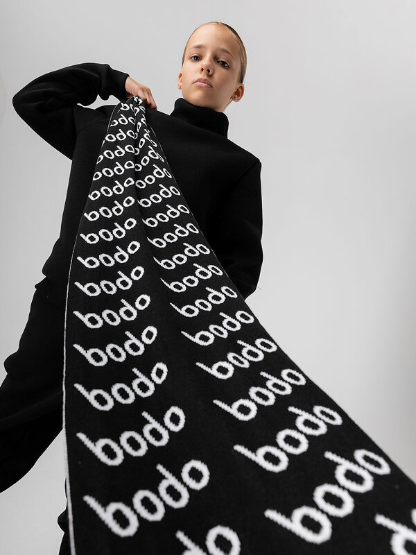 Bodo Шарф 316346 12-129 черный (белый)