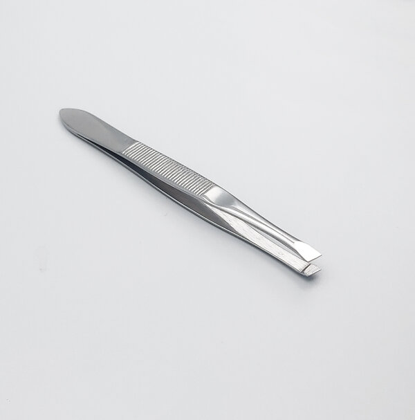 Zinger Пинцет для бровей скошенный / Classic B 164 S SH, ручная заточка, 88-90 мм, серебристый глянцевый 567256 1830