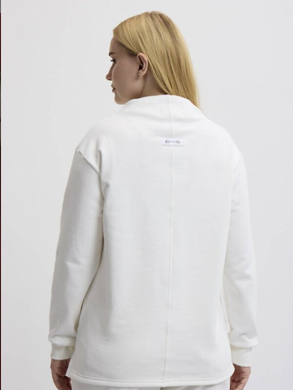 AandOstudio Свитшот 567882 Д30009Д белый