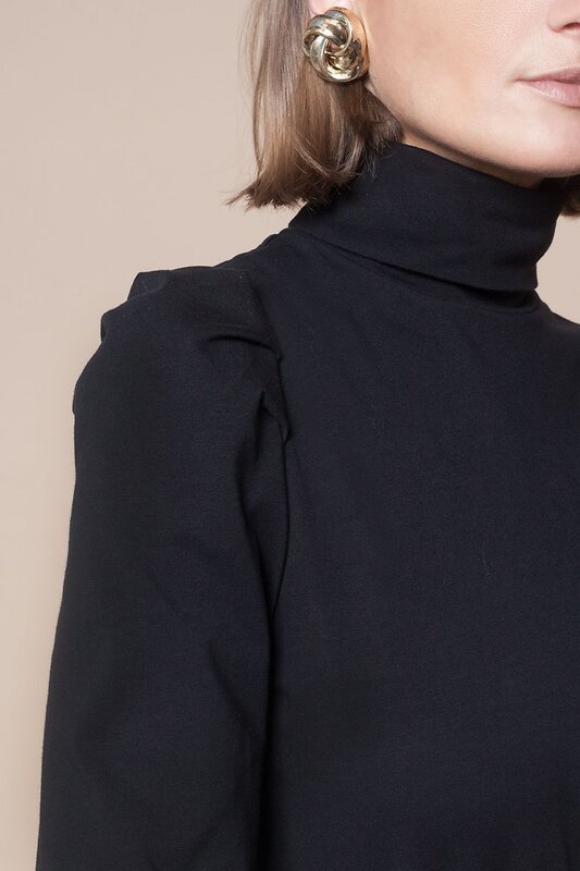 VILATTE Джемпер 568160 D49.682 черный