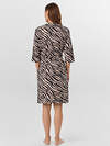 MARK FORMELLE Пеньюар 571060 552275/1 зебра на холодном бежевом