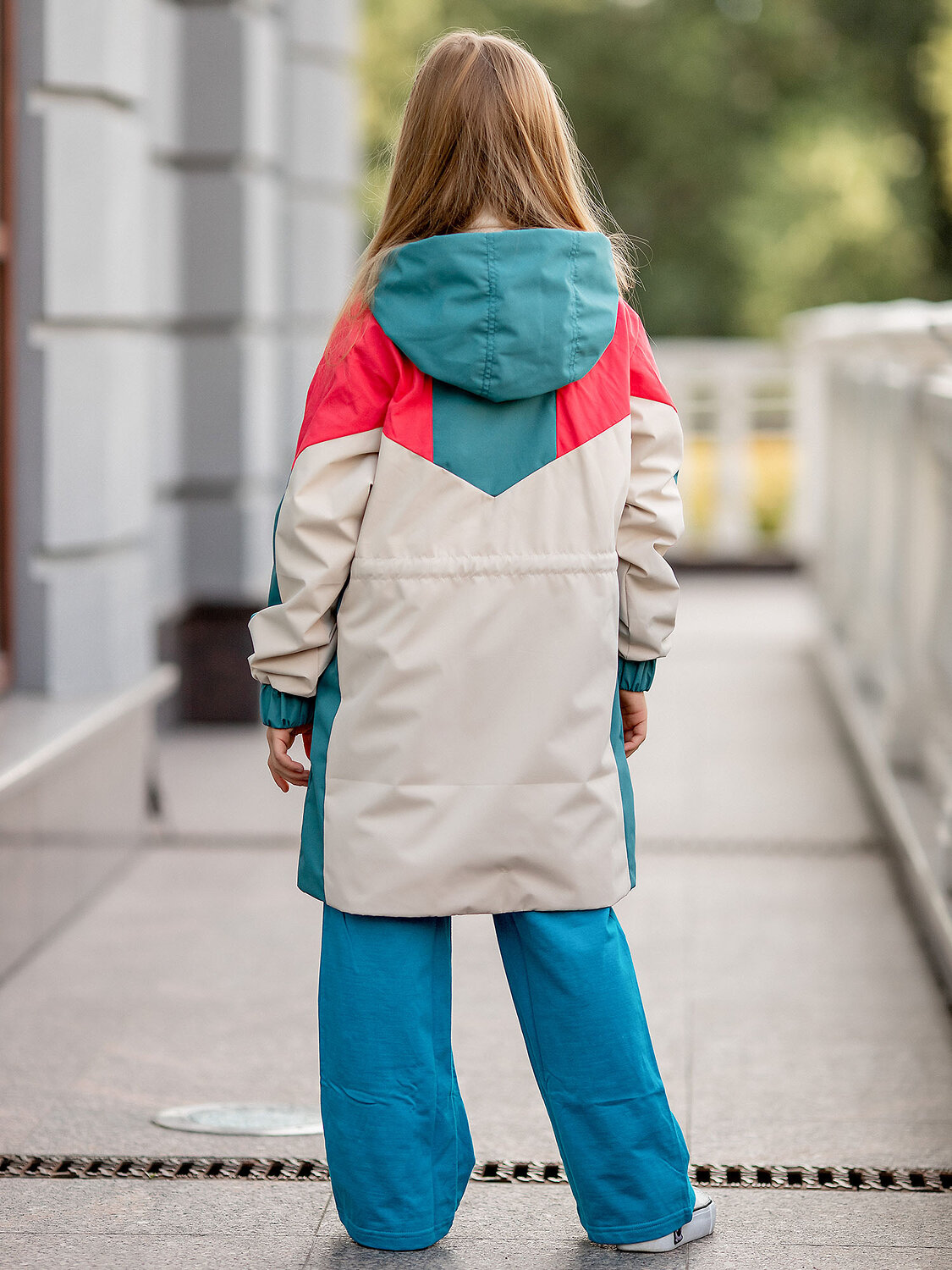 BATIK Плащ 276553 530-23в-164-84-2-01 Колор блок коралл