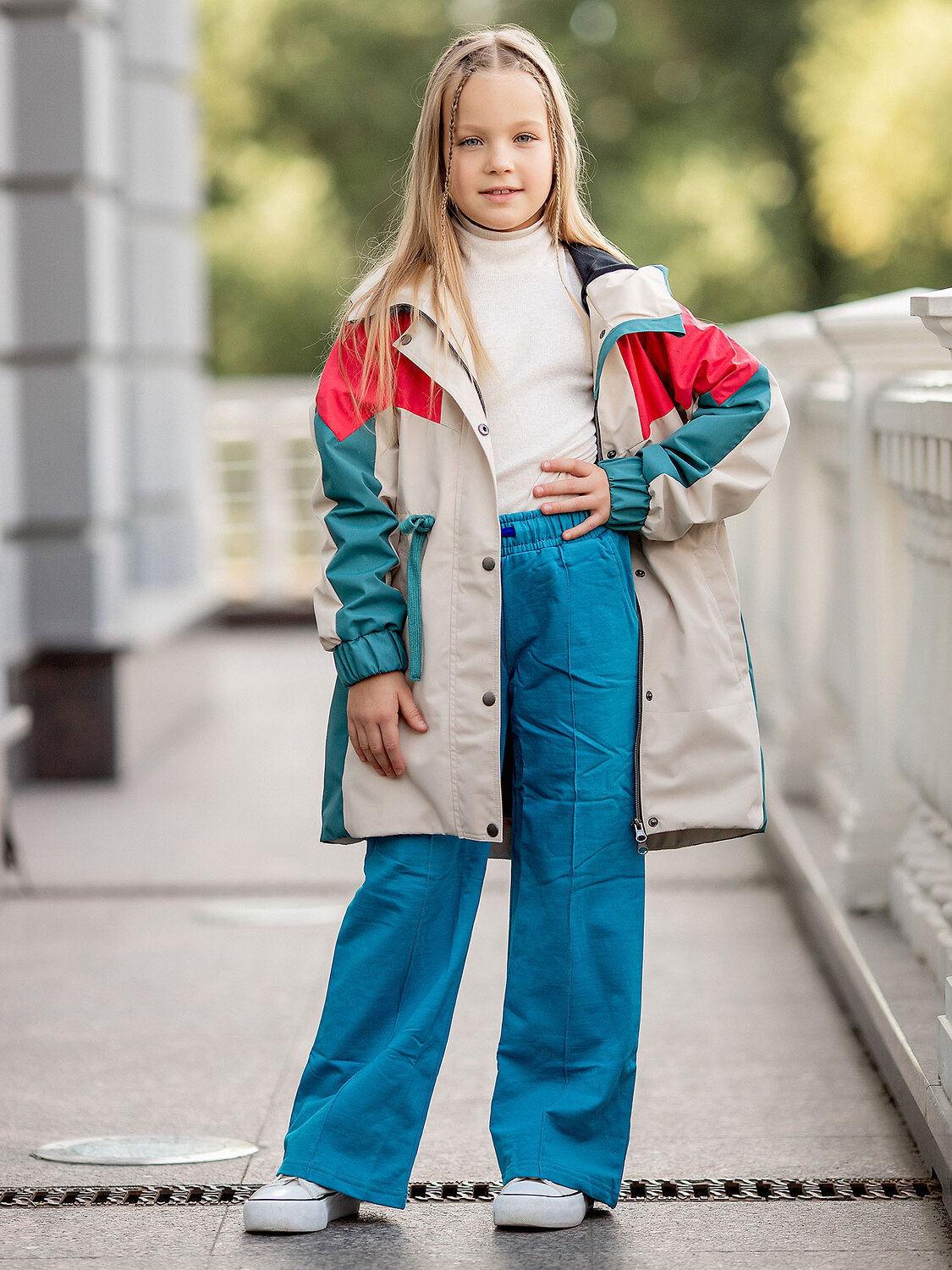 BATIK Плащ 276553 530-23в-164-84-2-01 Колор блок коралл