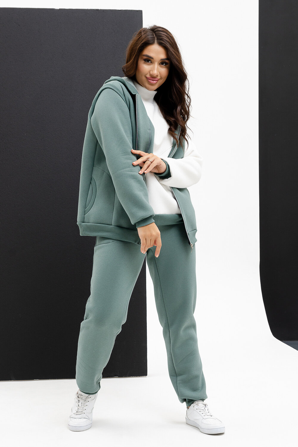 Натали Костюм 334123 Костюм женский Модерн оливковый+молочный