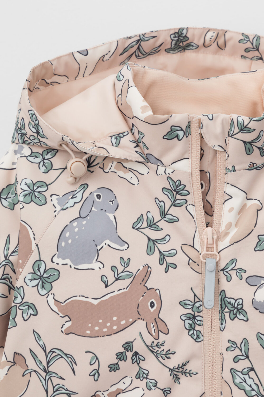 CROCKID Куртка 354362 ВК 32167/н/4 ГР дымчатый бежевый, зайчики в траве