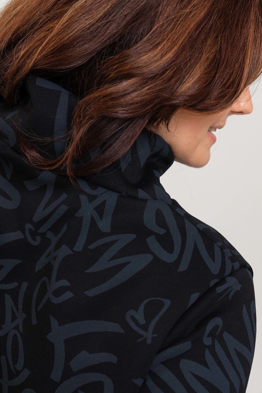 Натали Толстовка 396561 50525 черный