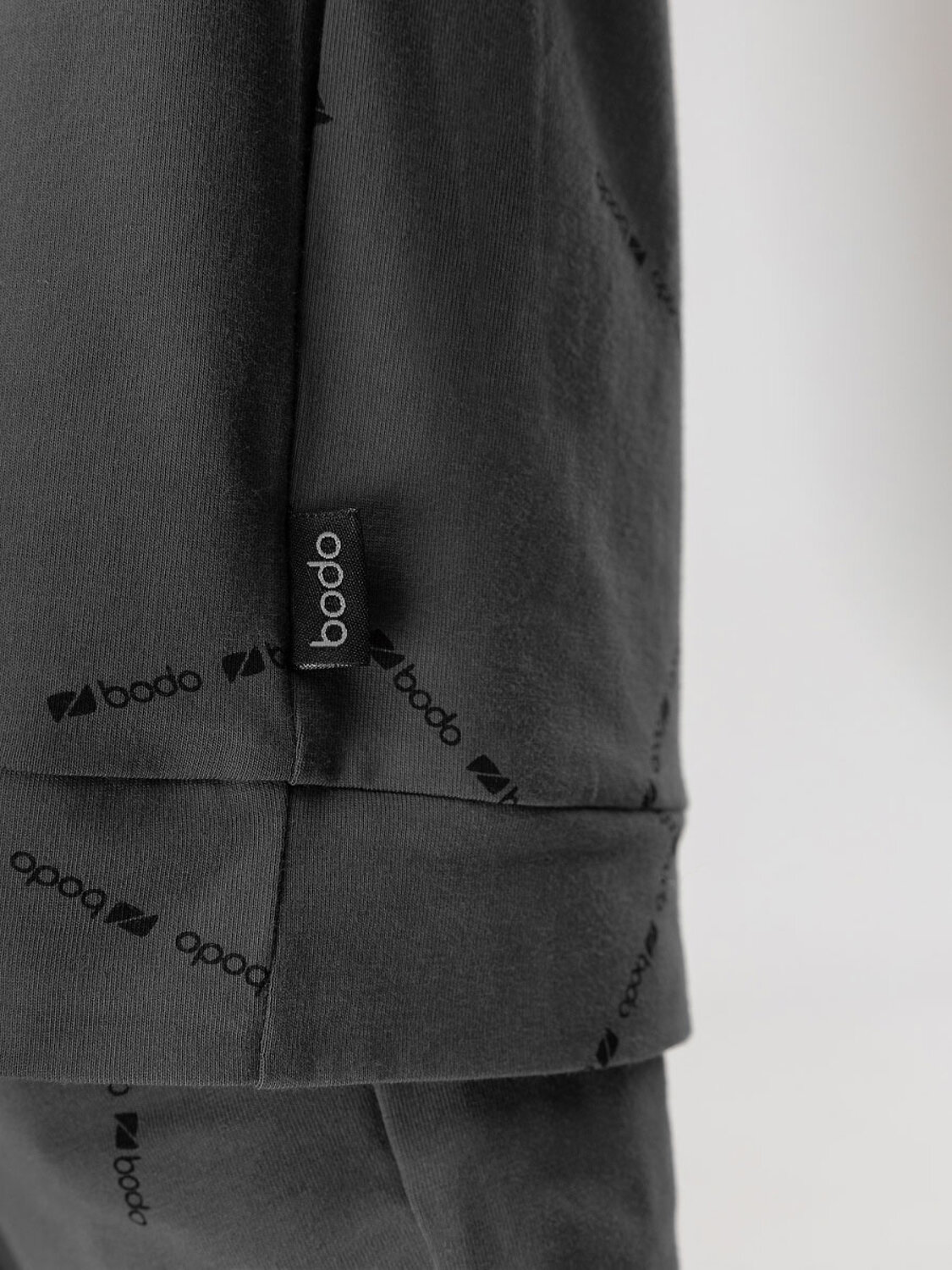Bodo Костюм 397136 11-263МU серый (черный)