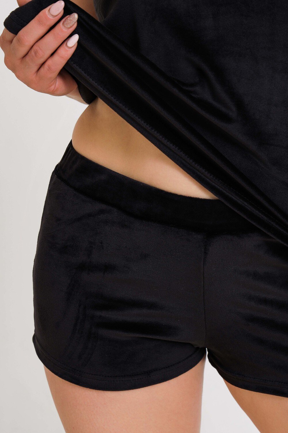 Натали Костюм 405926 50542 черный