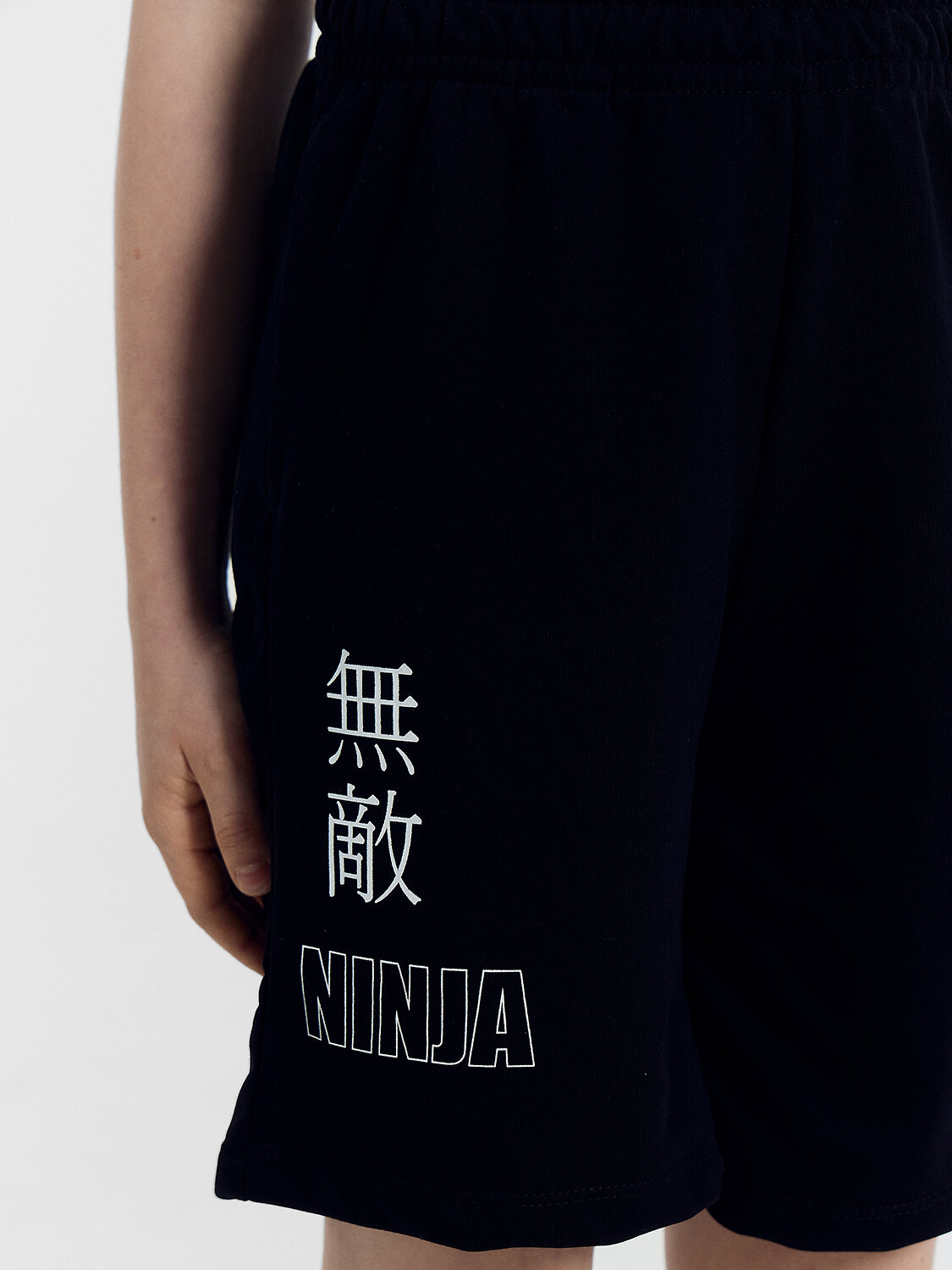 MARK FORMELLE Шорты 433766 133341 черный +печать