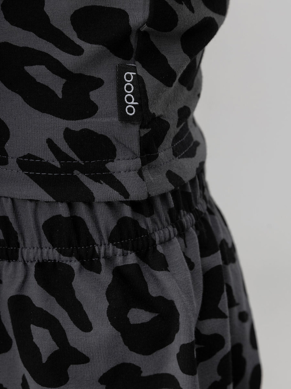 Bodo Костюм 538992 11-588MU серый (черный)