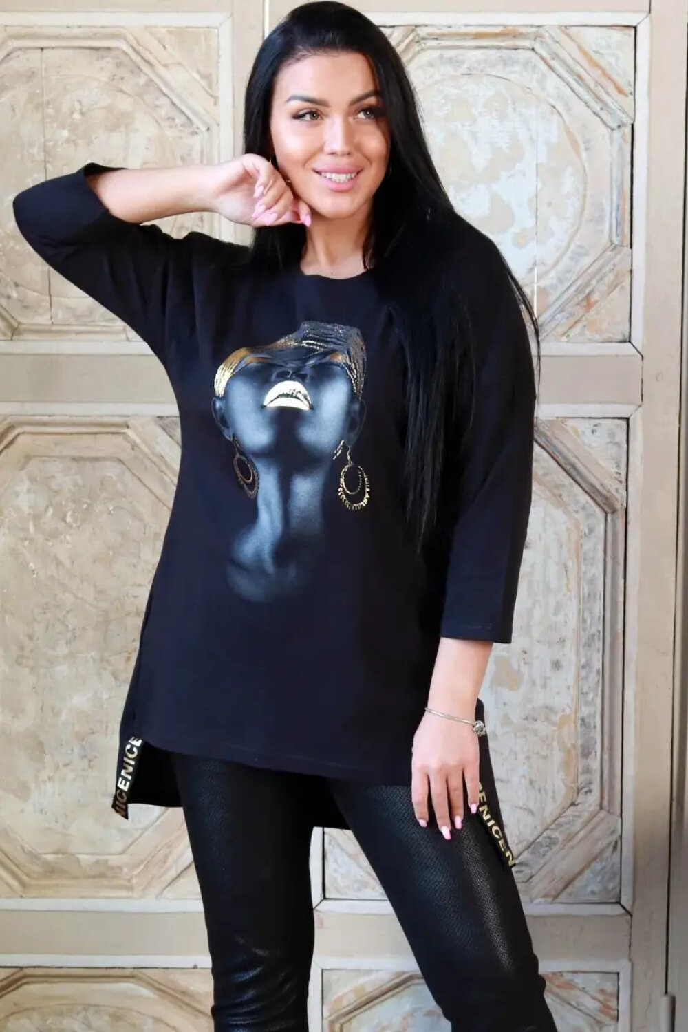 Натали Туника 564130 7164 черный+девушка