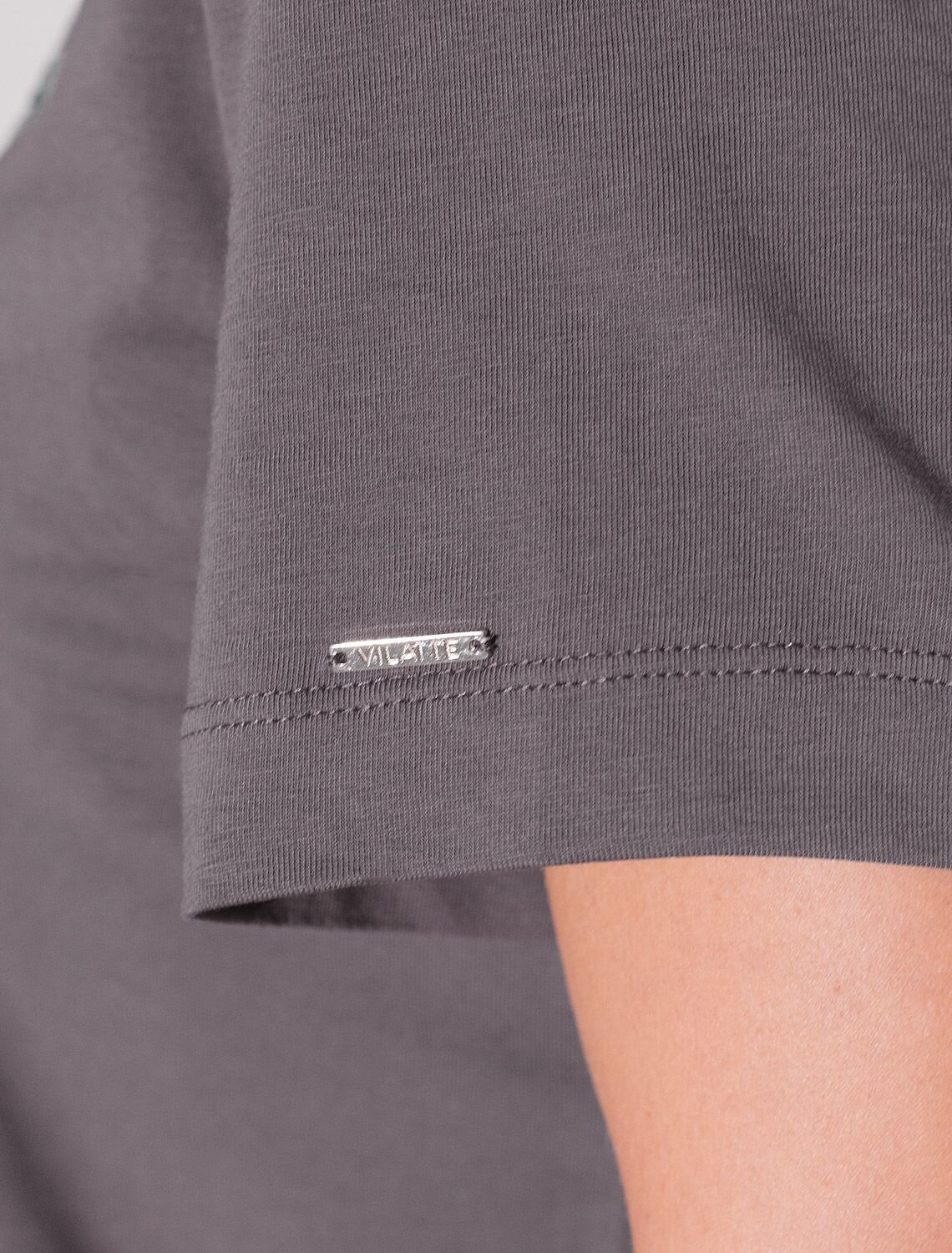 VILATTE Футболка 567421 D49.124 т.серый_рыба