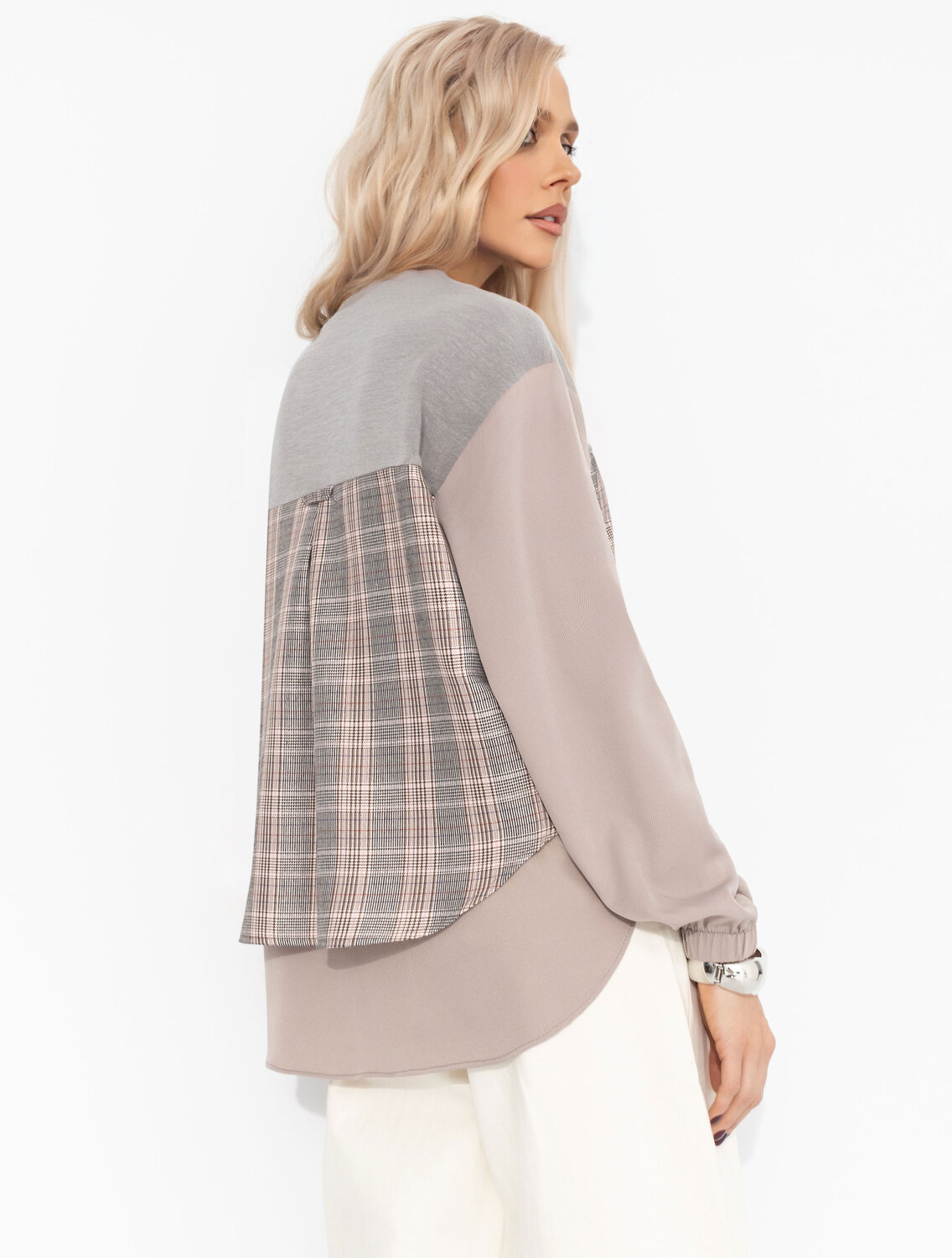 CHARUTTI Свитшот 568207 12246 Бежевый