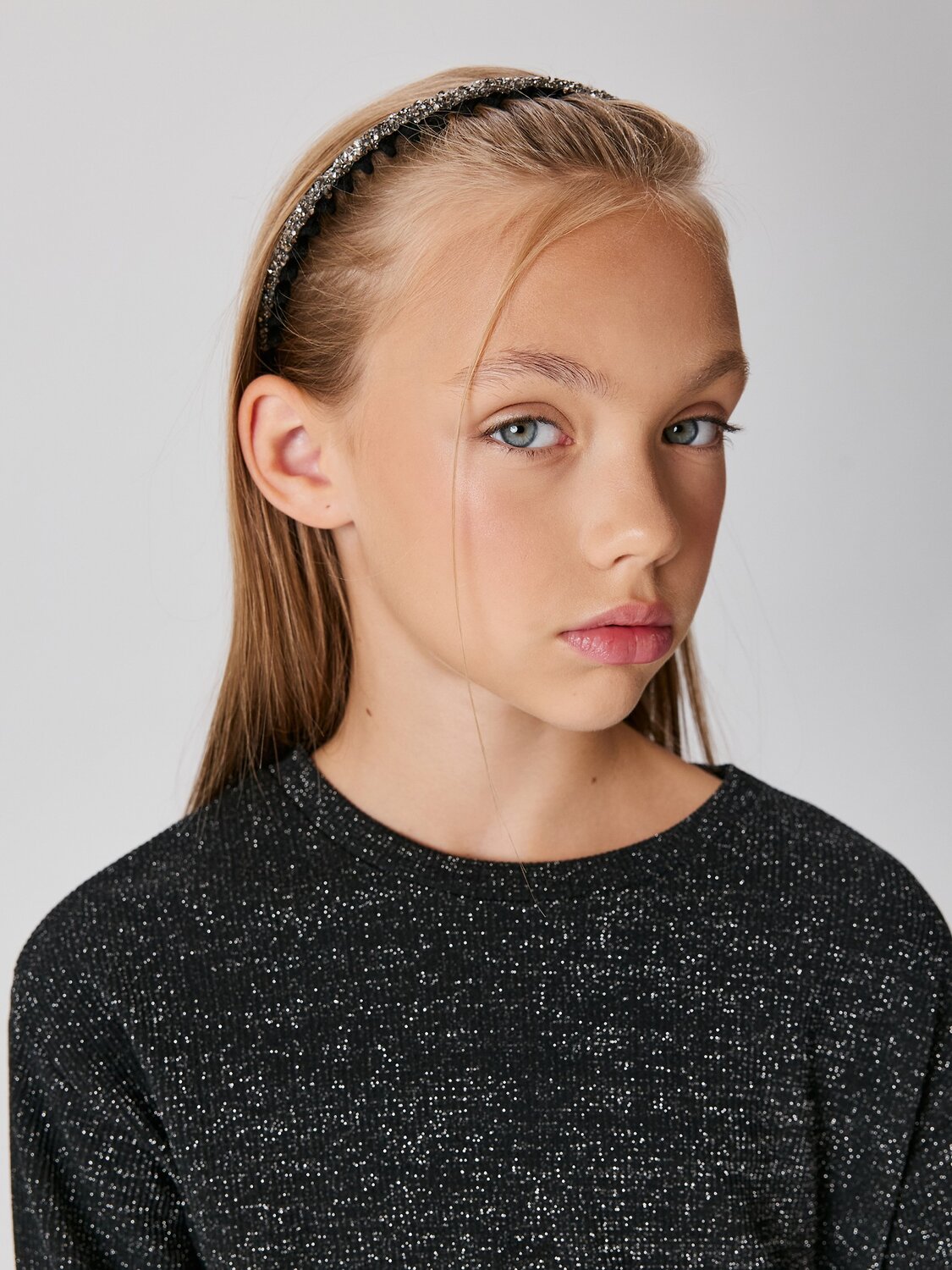 Acoola Ободок для волос 568375 20206310300 черный