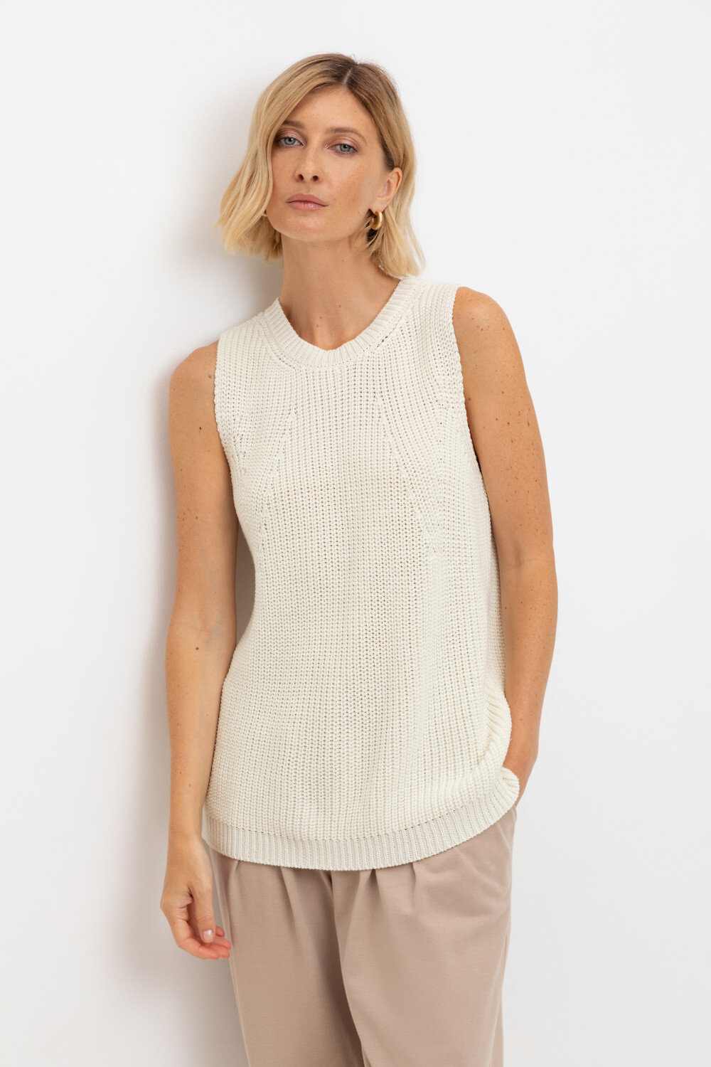 VERY NEAT Топ 568536 ЕВ 30206 бежевый