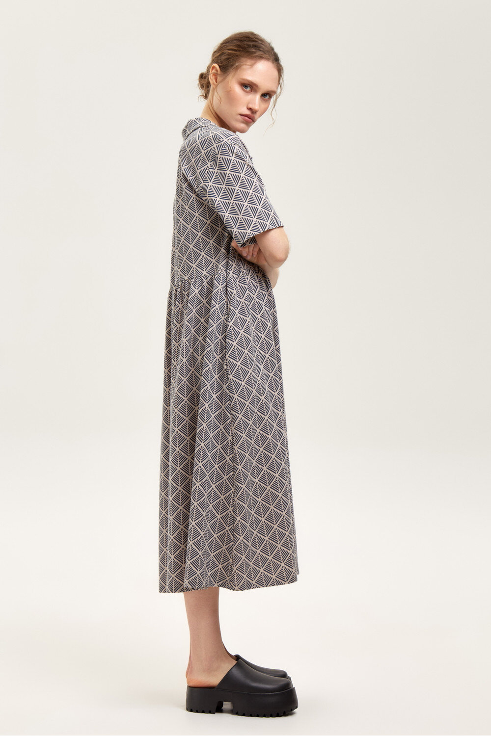 VERY NEAT Платье 568576 ЕВТ 5071 бежевый