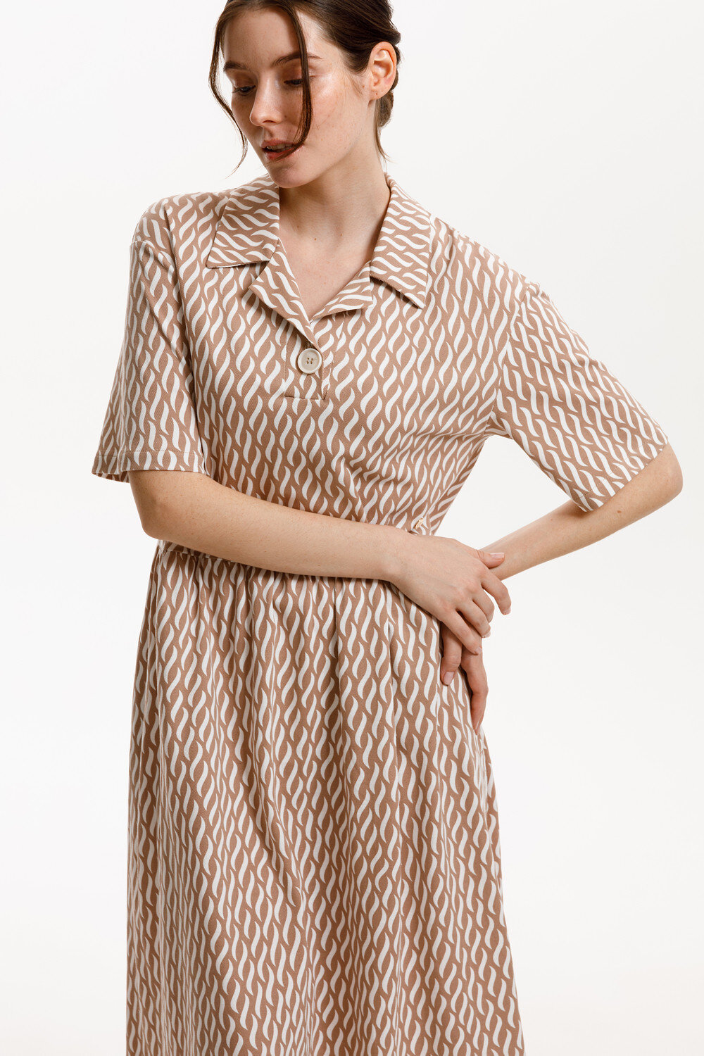 VERY NEAT Платье 568688 ЕВТ 5071 бежевый