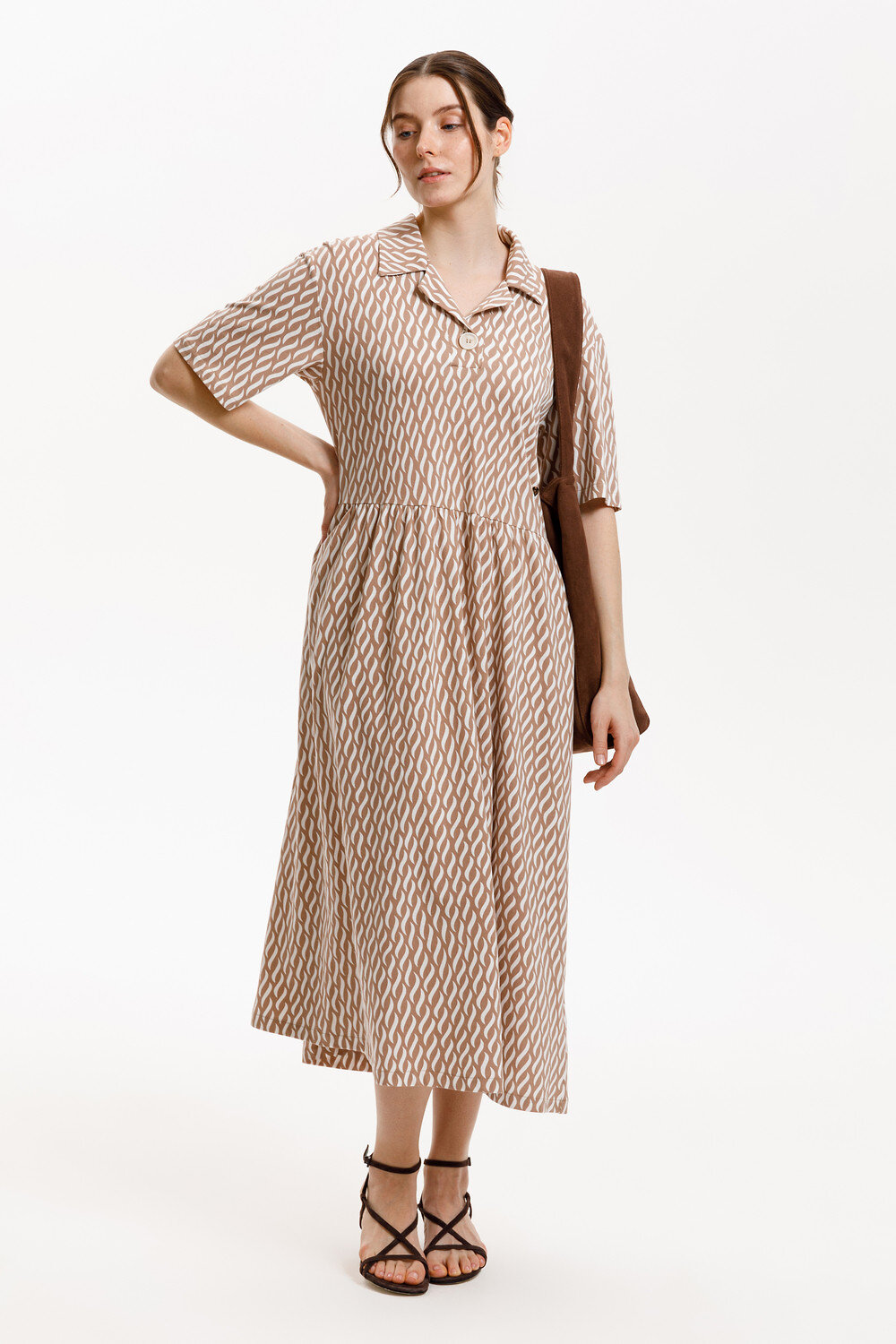 VERY NEAT Платье 568688 ЕВТ 5071 бежевый