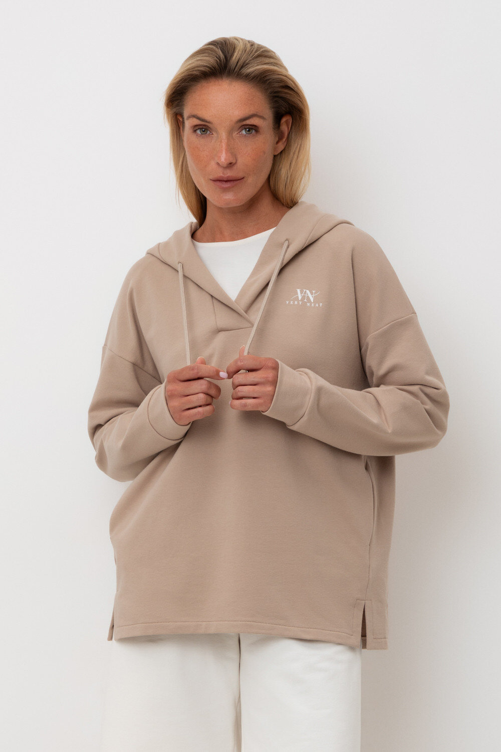 VERY NEAT Худи 568693 ЕВТ 3302 бежевый