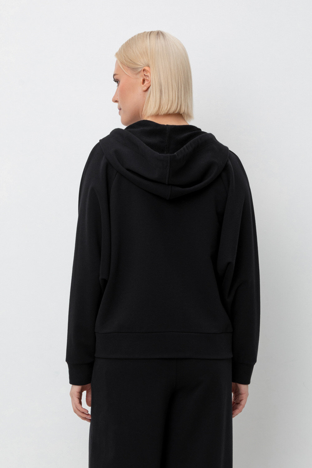 VERY NEAT Толстовка 568696 ЕВТ 3312 черный3