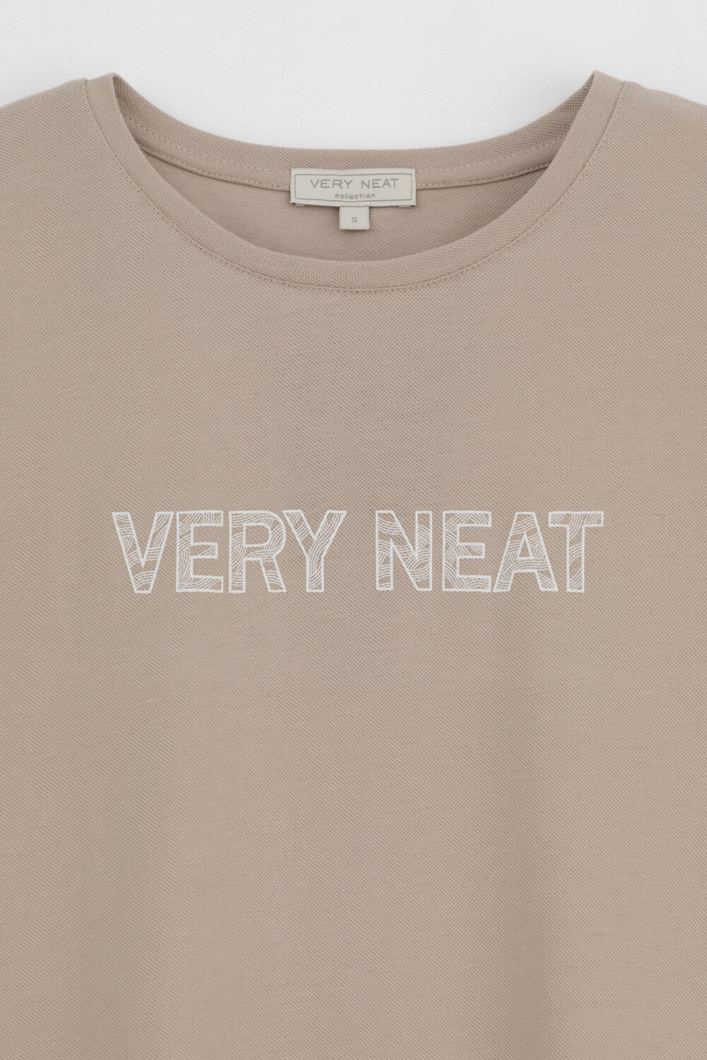 VERY NEAT Платье 568766 ЕВТ 5075 бежевый