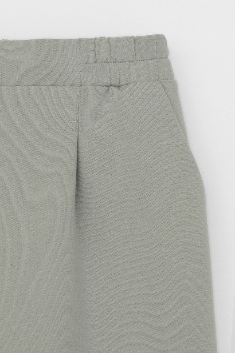 VERY NEAT Шорты 568791 ЕВТ 4138 зеленый