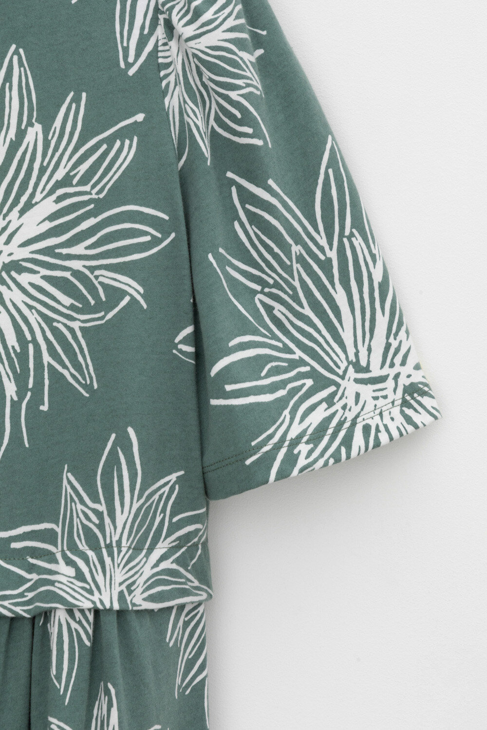 VERY NEAT Платье 568797 ЕВТ 5090 зеленый