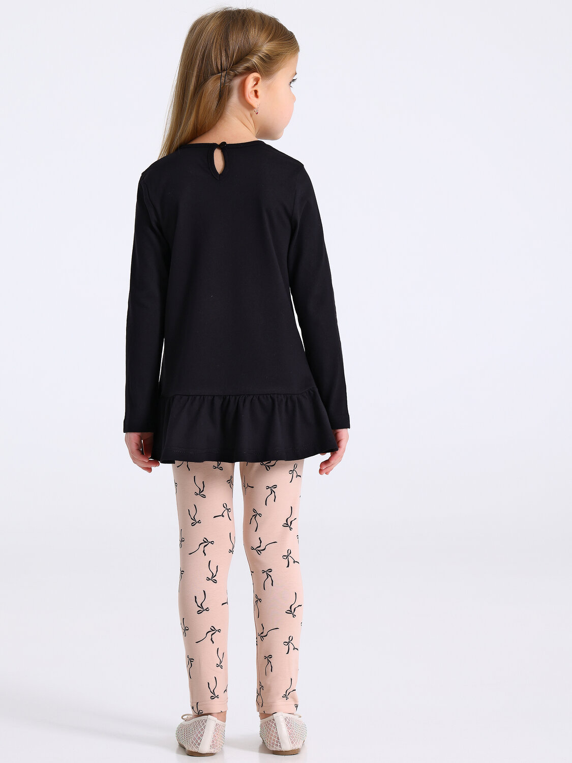 Апрель Комплект 568833 2ДТЛ5874804н черный+черные бантики на бежевом / Медвежонок