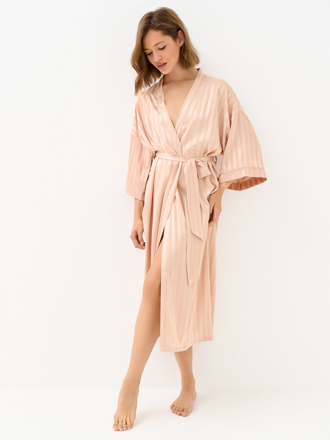 Omsa Халат 569163 OmD 0414D LINE Халат жен.(длинный с запахом жаккард), PL Rosa Cenere (Розовый)