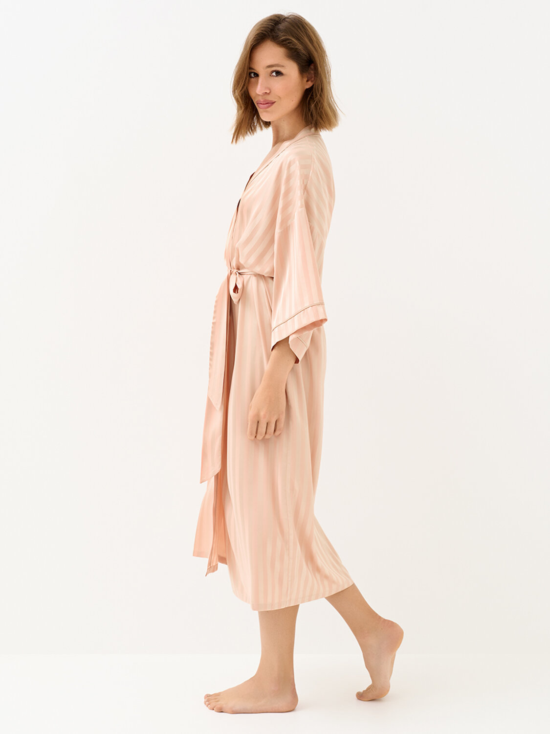 Omsa Халат 569163 OmD 0414D LINE Халат жен.(длинный с запахом жаккард), PL Rosa Cenere (Розовый)